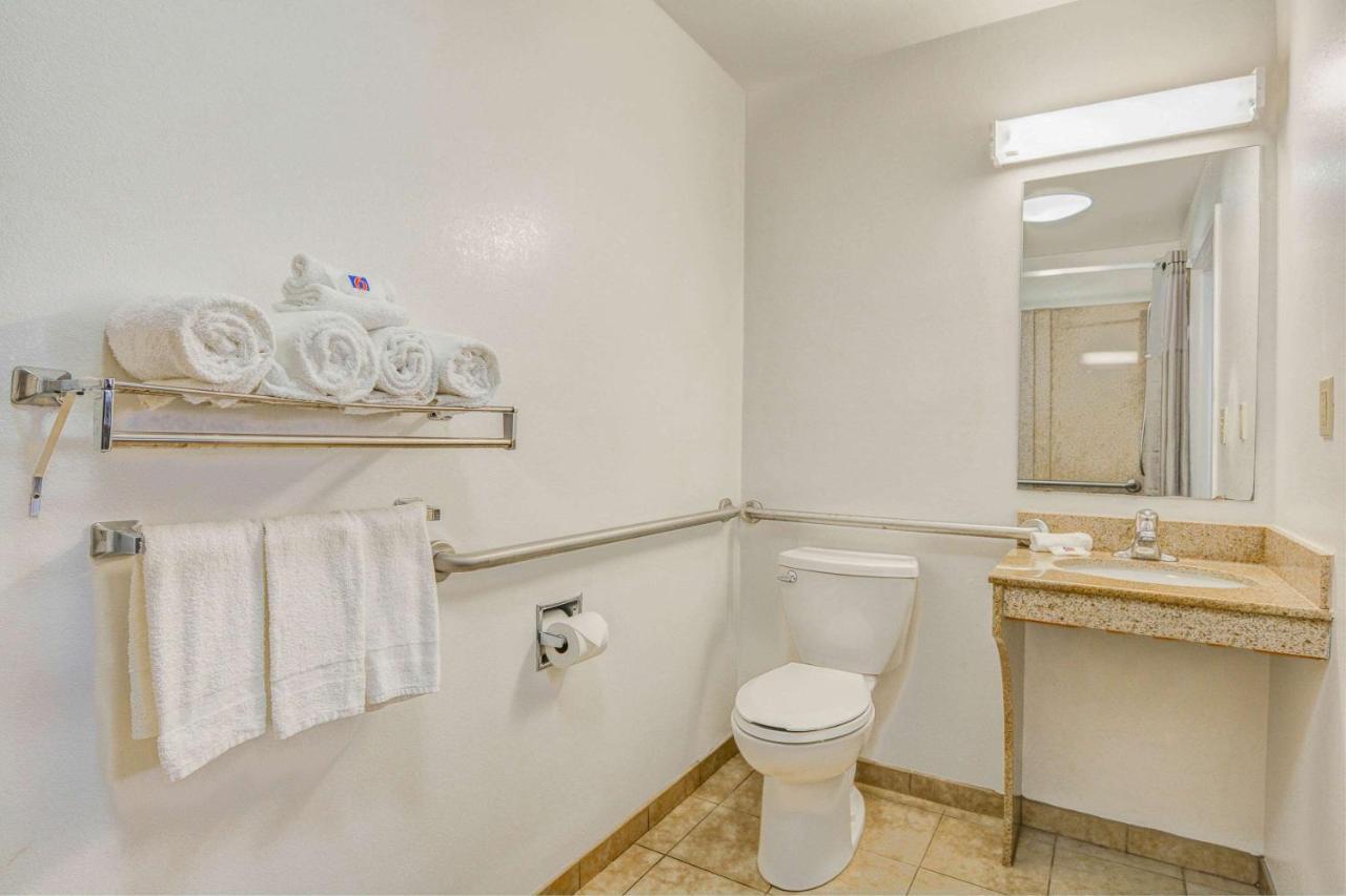 6-opelika, Al - Auburn Al Hotel 2*